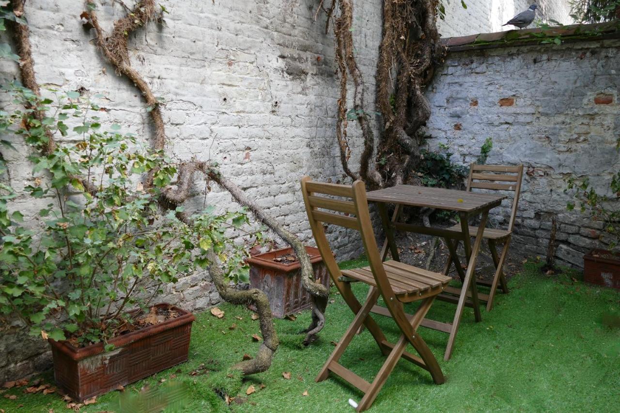 Be And Be Sablon Bed & Breakfast Brussels Exterior photo